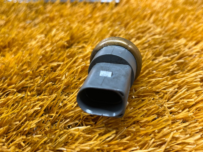 датчик температуры охлаждающей жидкости, 200 рублей, Красноярск