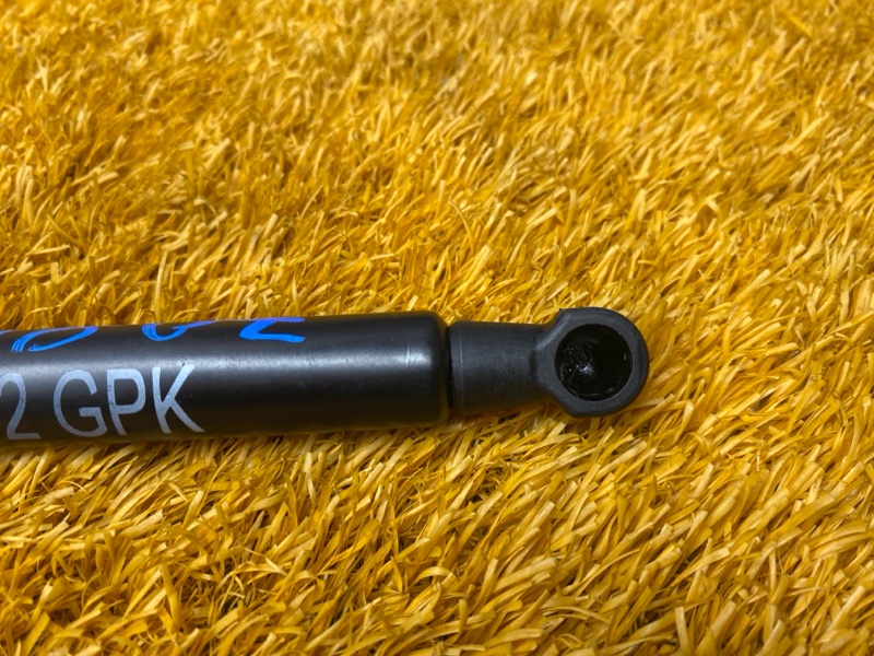 Амортизатор пола багажника, 900 рублей, Красноярск