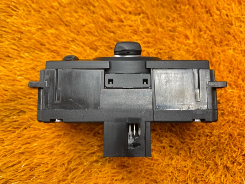 Переключатель света фар, 1000 рублей, Красноярск