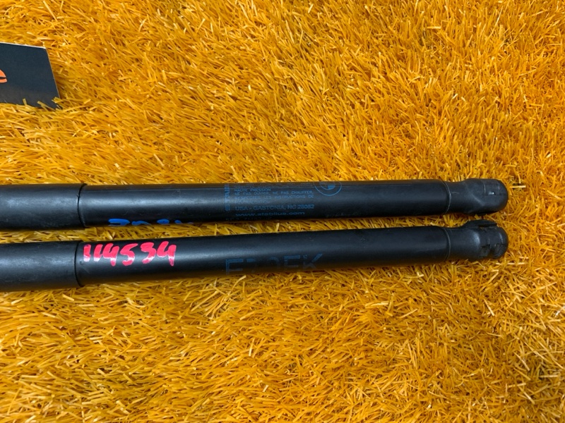 амортизатор капота, 500 рублей, Красноярск