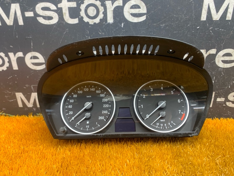 щиток приборов, 2000 рублей, Красноярск