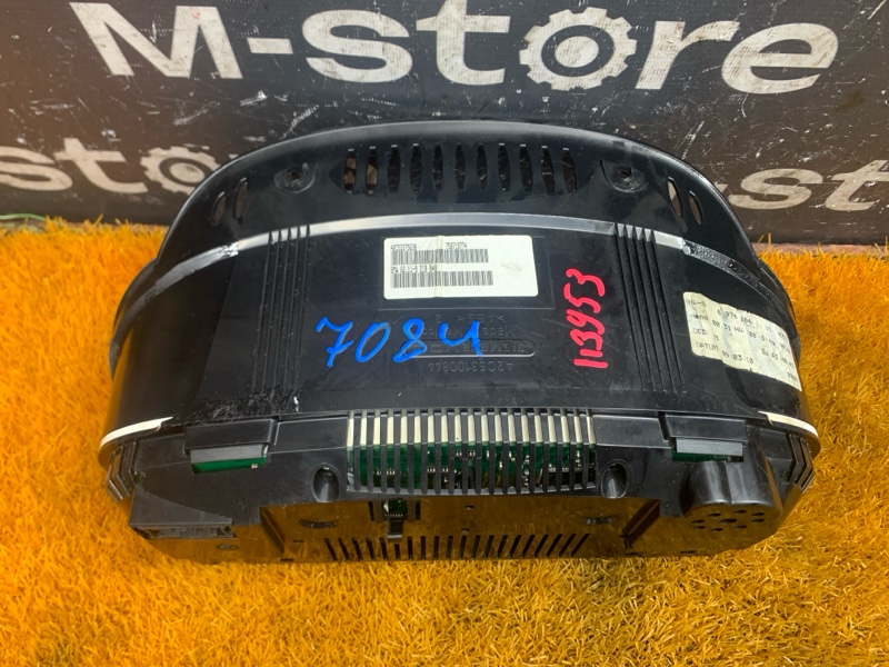 щиток приборов, 2000 рублей, Красноярск