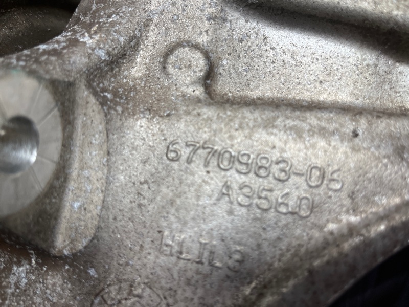 кулак поворотный, 1000 рублей, Красноярск