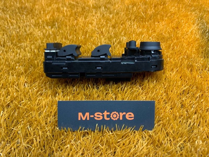 Блок управления стеклоподъемниками, 2000 рублей, Красноярск