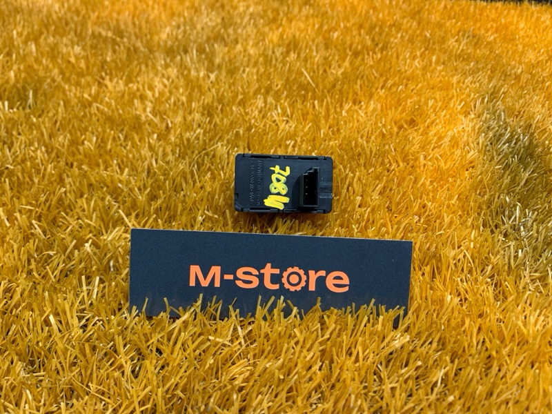 кнопка стеклоподъемника, 500 рублей, Красноярск