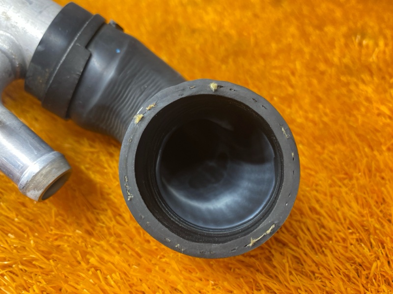 Патрубок системы охлаждения, 2000 рублей, Красноярск