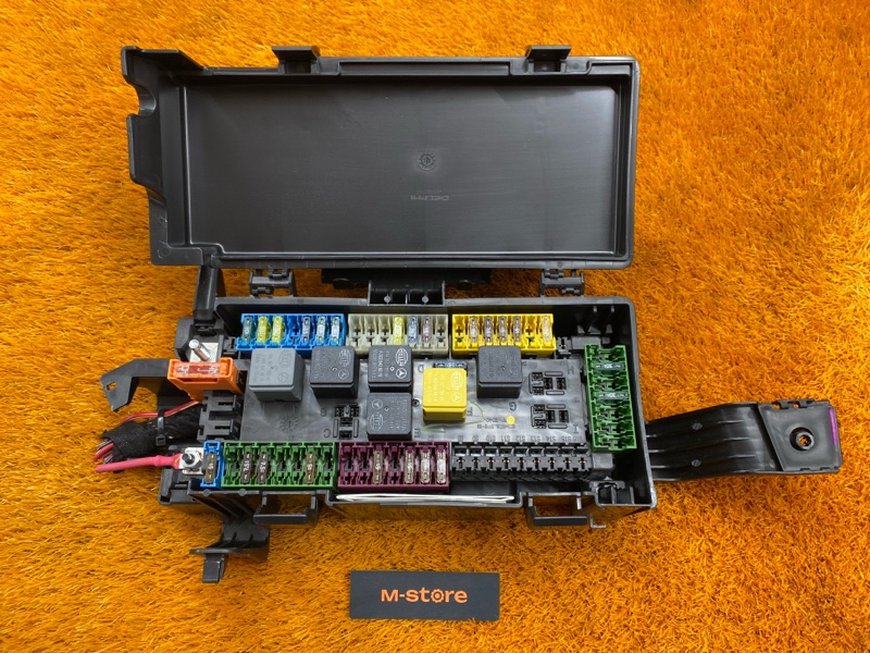 блок предохранителей, 2000 рублей, Красноярск