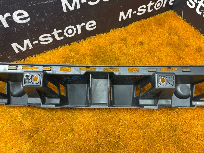 крепление бампера, 1500 рублей, Красноярск