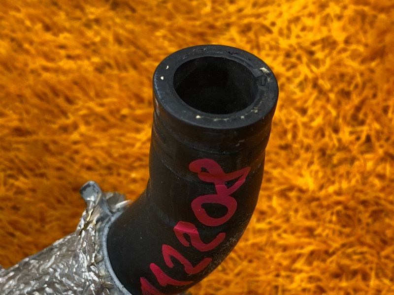 Патрубок системы охлаждения, 1000 рублей, Красноярск