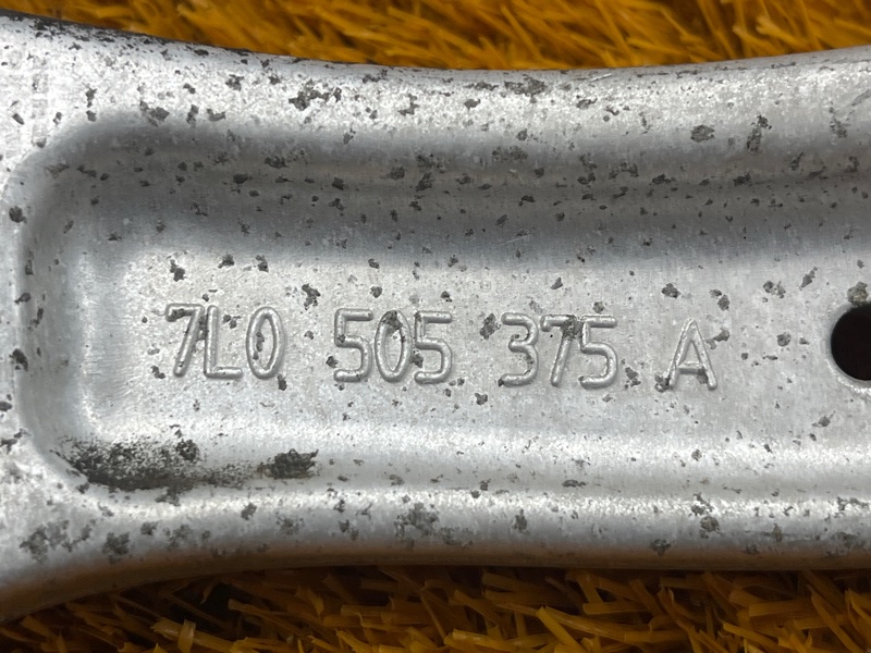 Рычаг подвески верхний, 1000 рублей, Красноярск