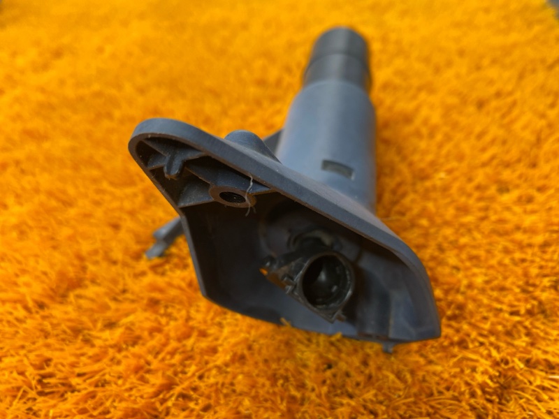 Форсунка омывателя фары, 2000 рублей, Красноярск