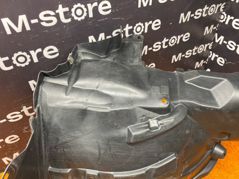 подкрылок, 3000 рублей, Красноярск