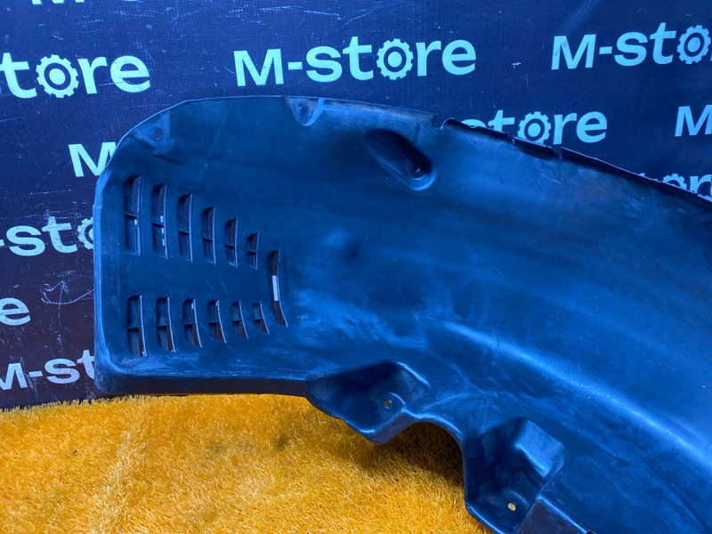 подкрылок, 4000 рублей, Красноярск