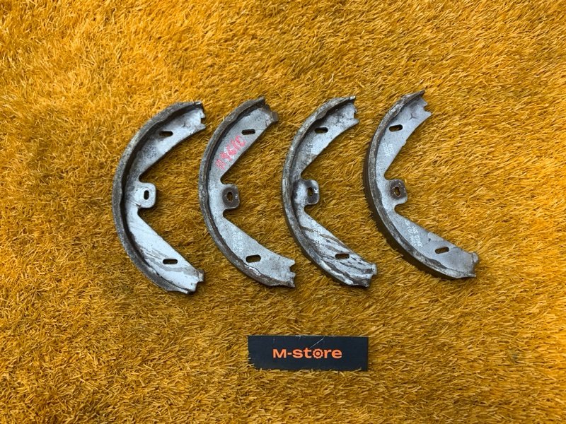 Колодки ручника, 1000 рублей, Красноярск