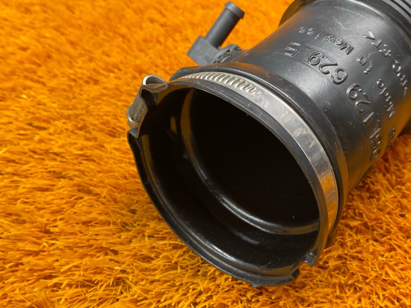 патрубок воздушного фильтра, 3000 рублей, Красноярск