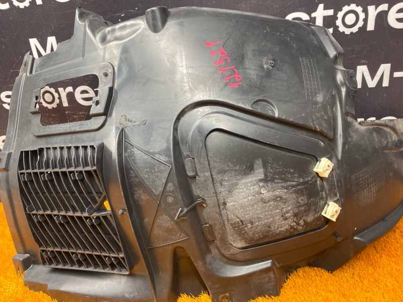 подкрылок, 3500 рублей, Красноярск