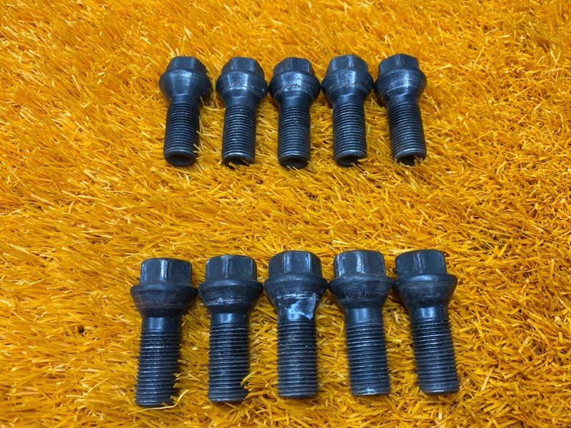 болт колесный, 2000 рублей, Красноярск