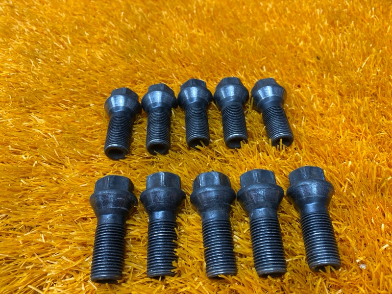 болт колесный, 2000 рублей, Красноярск