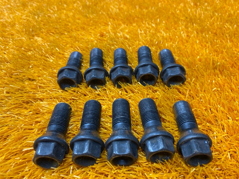 болт колесный, 2000 рублей, Красноярск