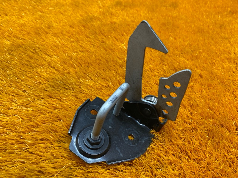 замок капота, 500 рублей, Красноярск