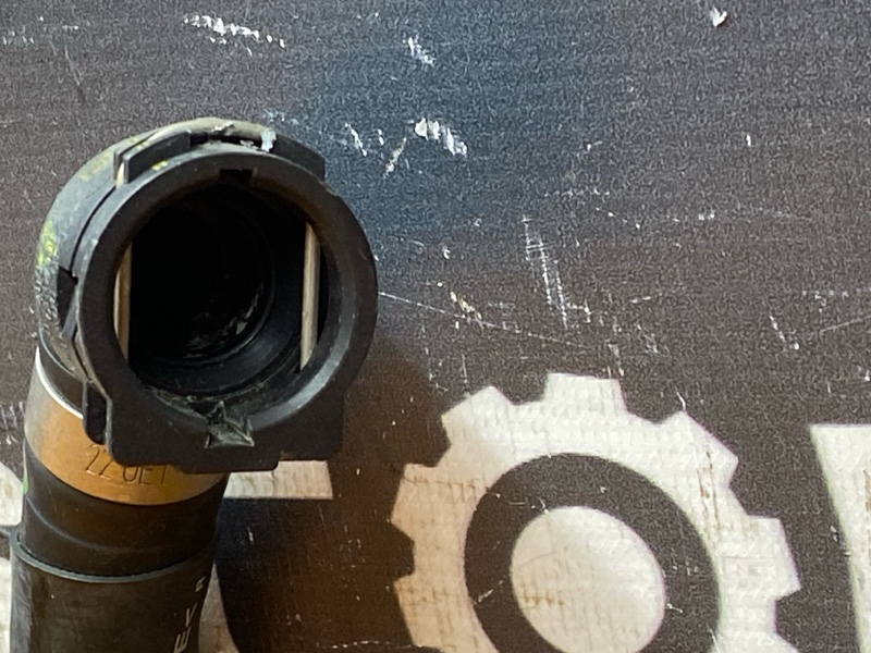 Патрубок системы охлаждения, 4000 рублей, Красноярск