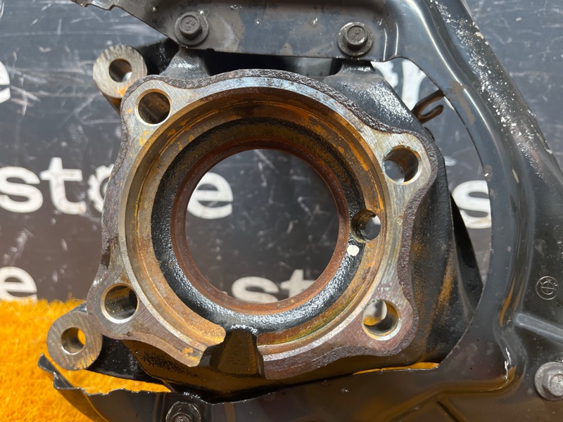 кулак поворотный, 2000 рублей, Красноярск