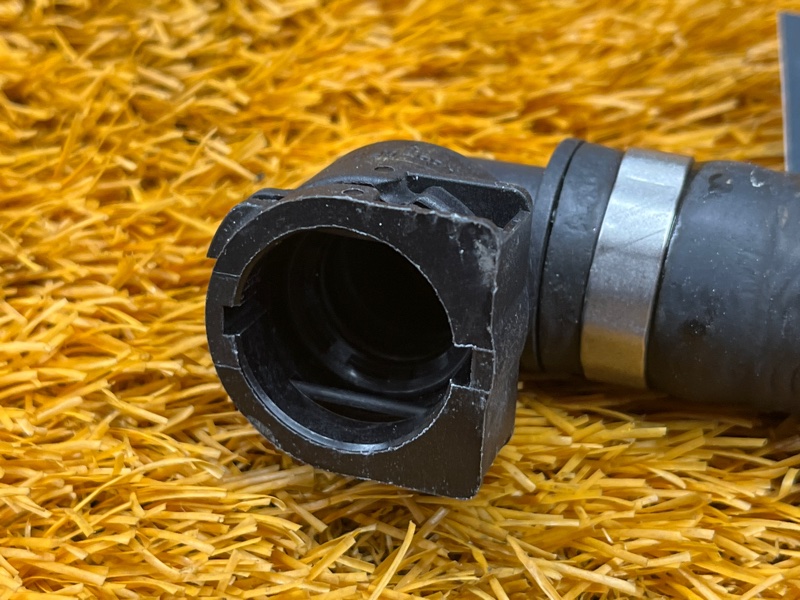 Патрубок системы охлаждения, 700 рублей, Красноярск