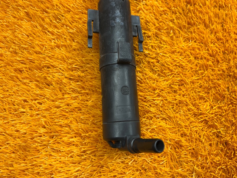 Форсунка омывателя фары, 500 рублей, Красноярск