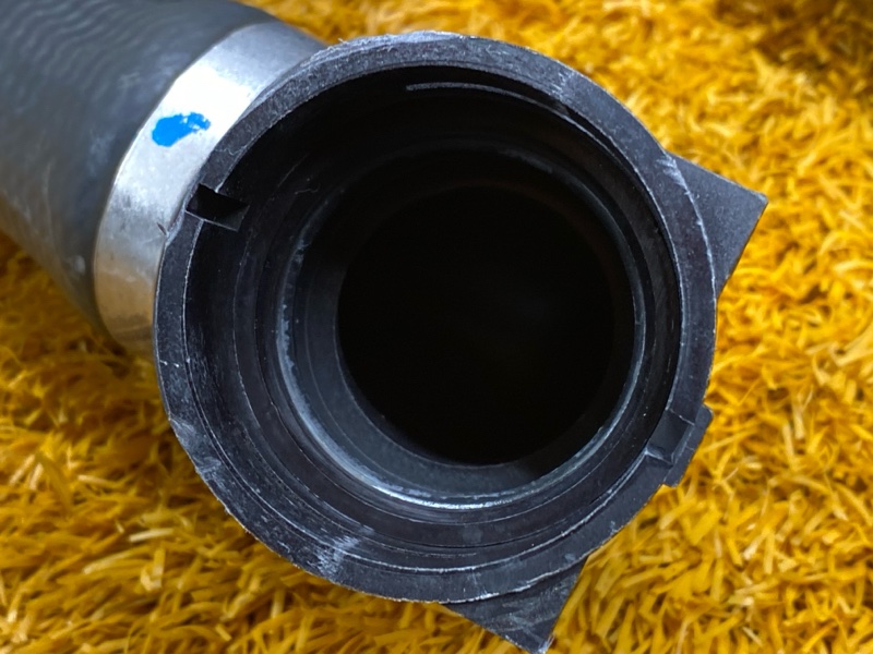 Патрубок системы охлаждения, 1500 рублей, Красноярск