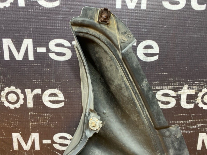 подкрылок, 2000 рублей, Красноярск