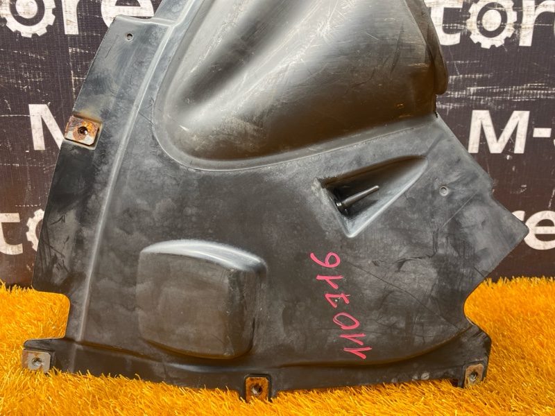 подкрылок, 2000 рублей, Красноярск