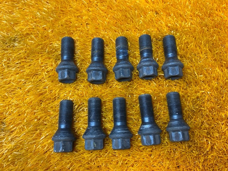 болт колесный, 2000 рублей, Красноярск