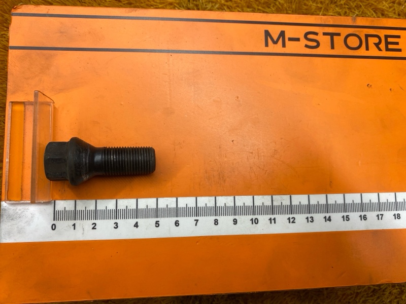 болт колесный, 2000 рублей, Красноярск