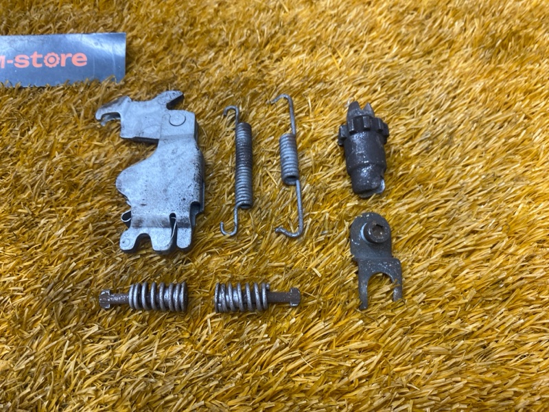 Механизм колодок ручника, 900 рублей, Красноярск