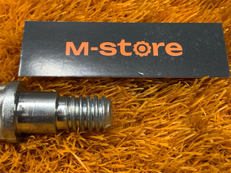 Крюк буксировочный, 1500 рублей, Красноярск