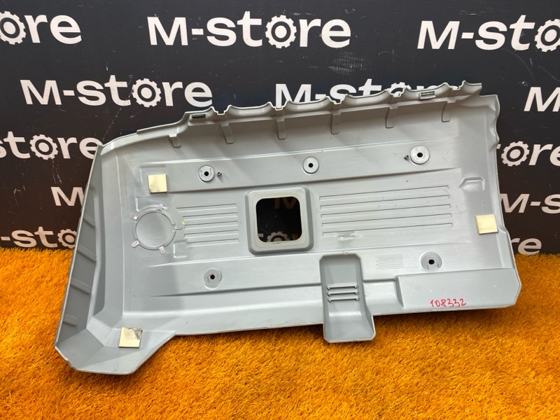 крышка двигателя, 1000 рублей, Красноярск