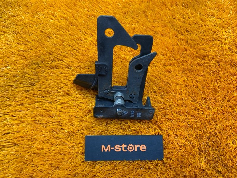 Крюк капота, 1100 рублей, Красноярск