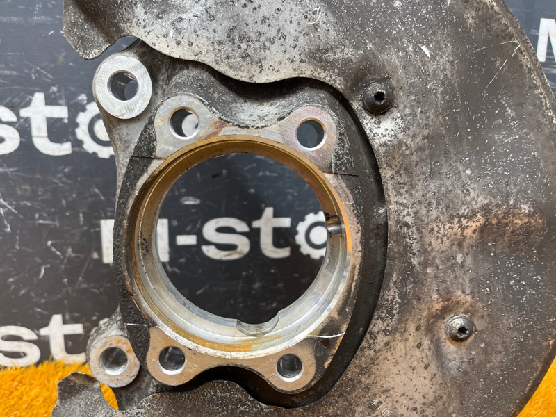 кулак поворотный, 10000 рублей, Красноярск