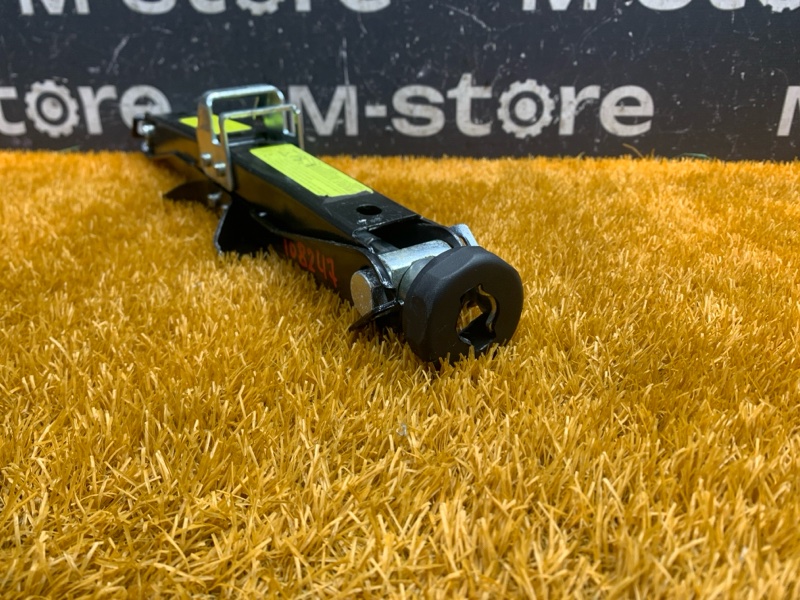 домкрат, 2000 рублей, Красноярск