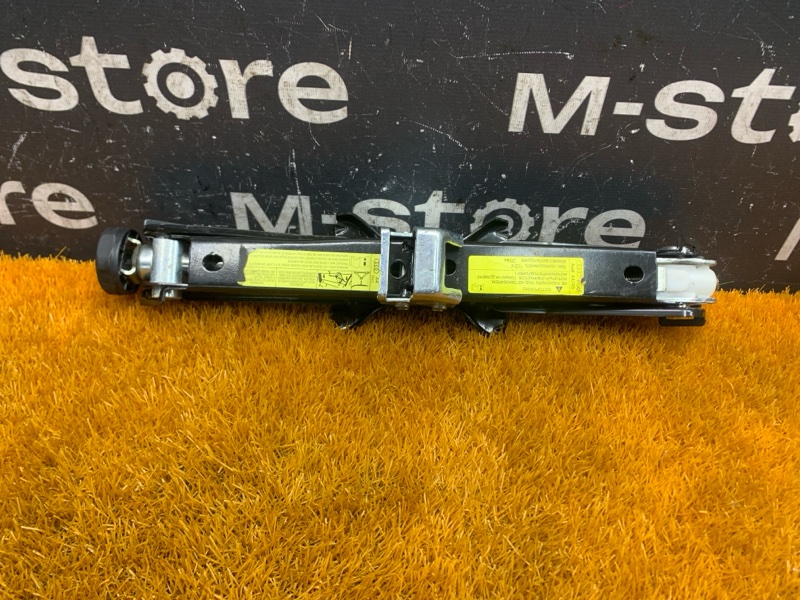 домкрат, 2000 рублей, Красноярск