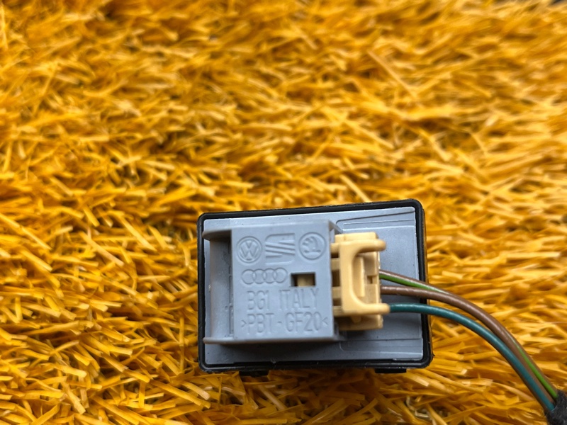 кнопка стеклоподъемника, 200 рублей, Красноярск