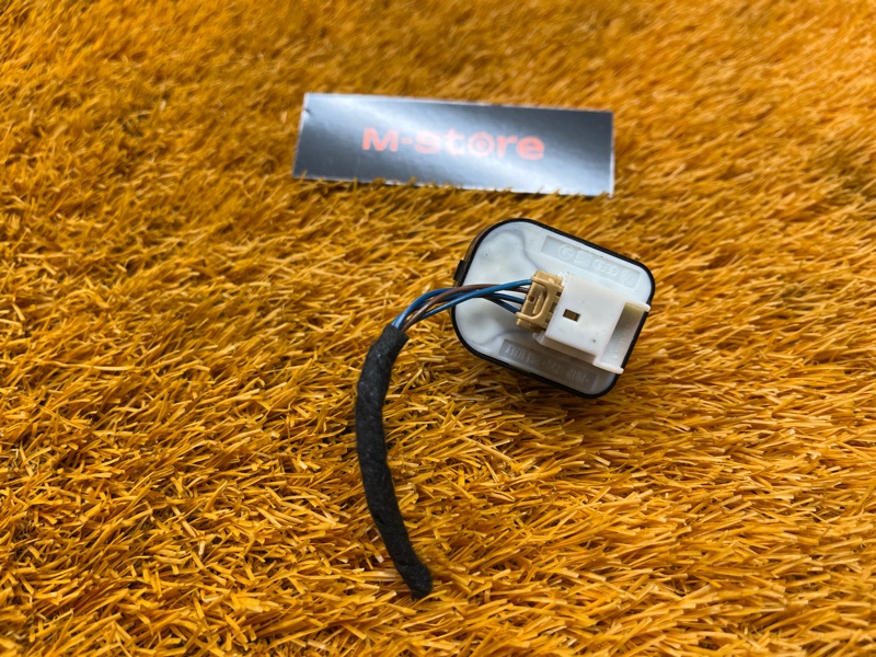 Кнопка регулировки зеркал, 500 рублей, Красноярск