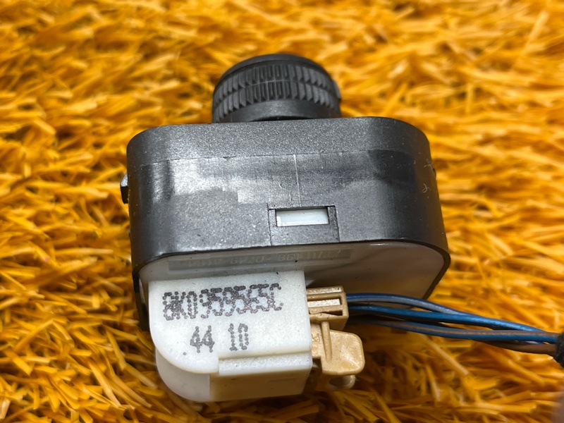 Кнопка регулировки зеркал, 500 рублей, Красноярск