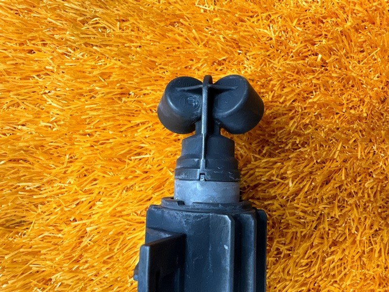 Форсунка омывателя фары, 1000 рублей, Красноярск