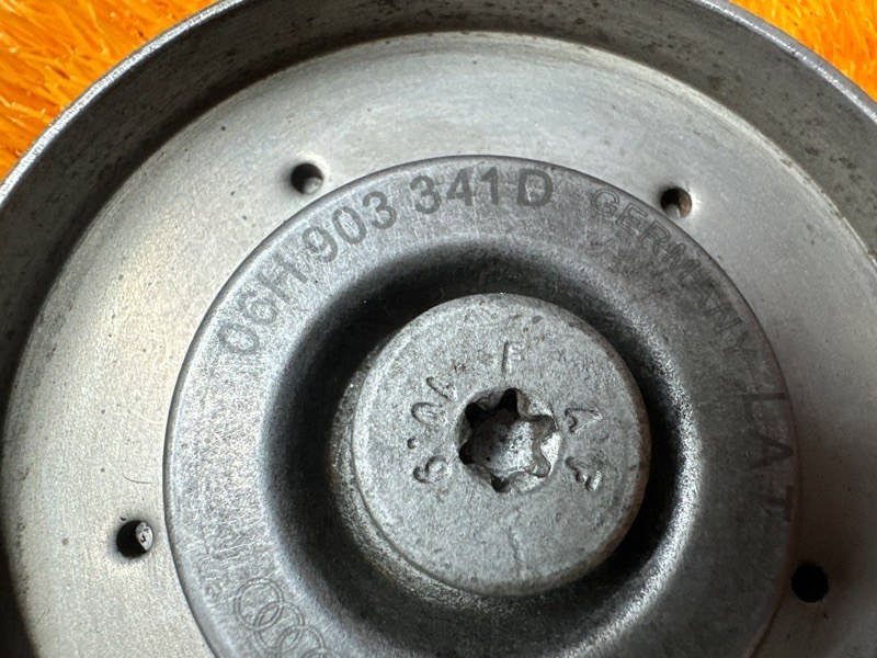 ролик обводной, 300 рублей, Красноярск