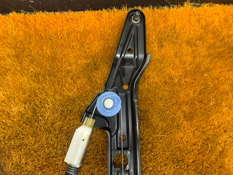 стеклоподъемник, 1000 рублей, Красноярск