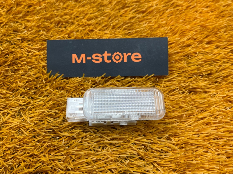 плафон освещения, 100 рублей, Красноярск