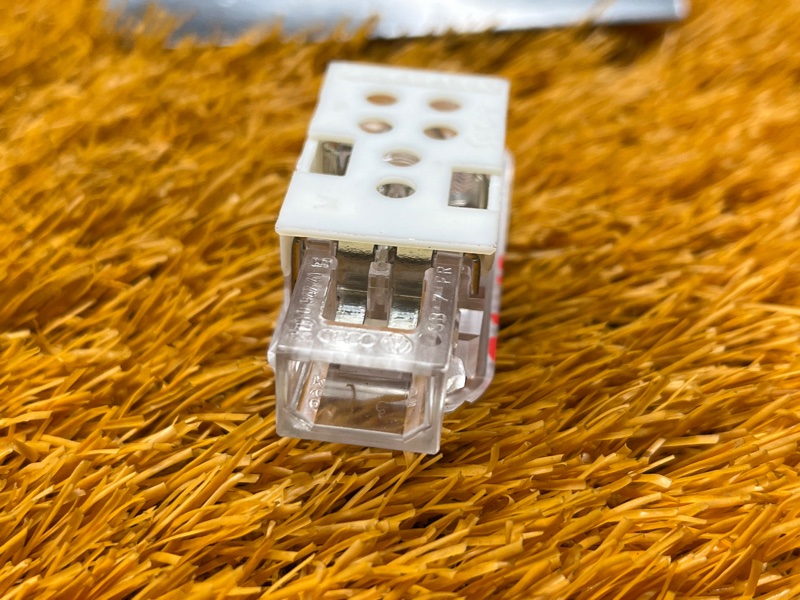 плафон освещения, 100 рублей, Красноярск