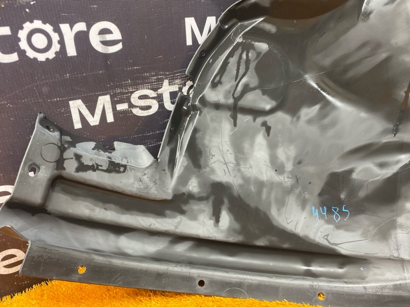 подкрылок, 1000 рублей, Красноярск