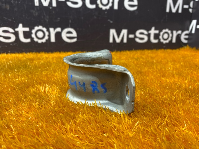 кронштейн стабилизатора, 300 рублей, Красноярск